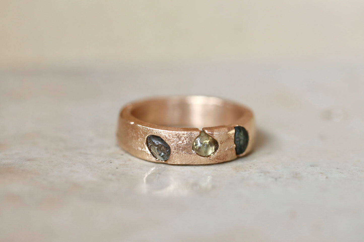 Raw Montana Sapphire 14kt Gold Medium Band