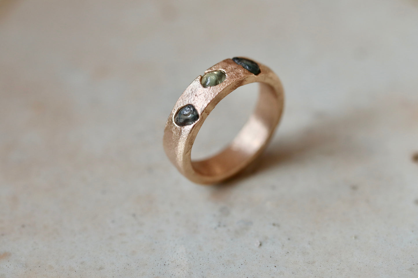 Raw Montana Sapphire 14kt Gold Medium Band