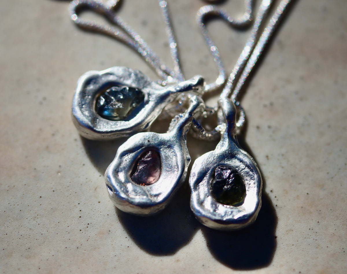 Raw Montana Sapphire Molten Necklace. Blue