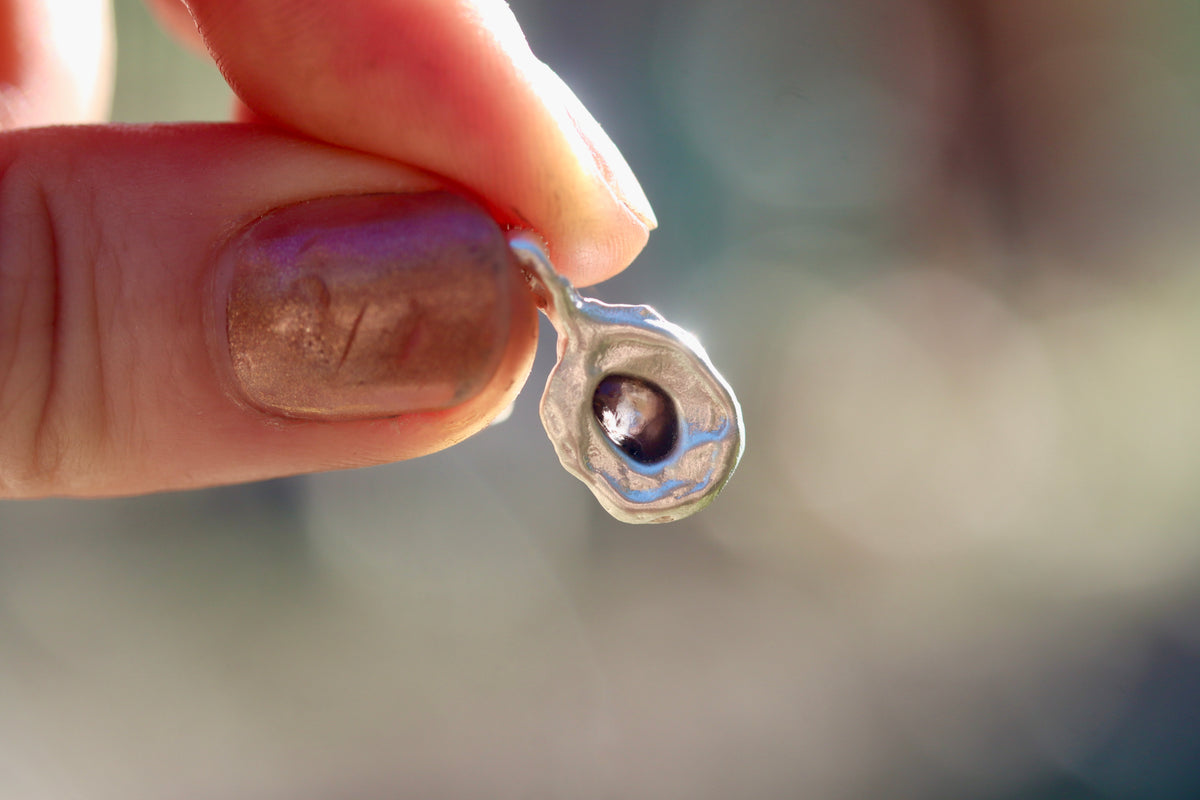 Raw Montana Sapphire Molten Necklace. Deep Lavender