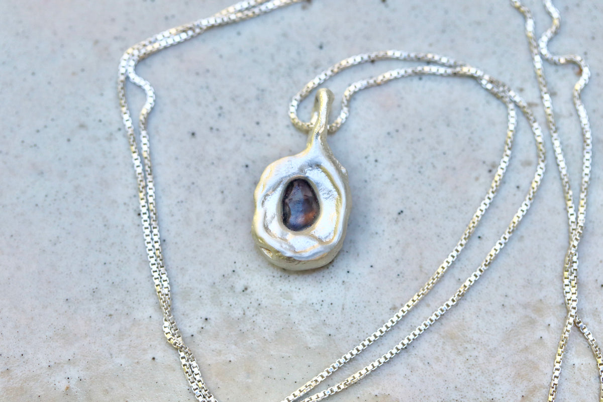 Raw Montana Sapphire Molten Necklace. Deep Lavender