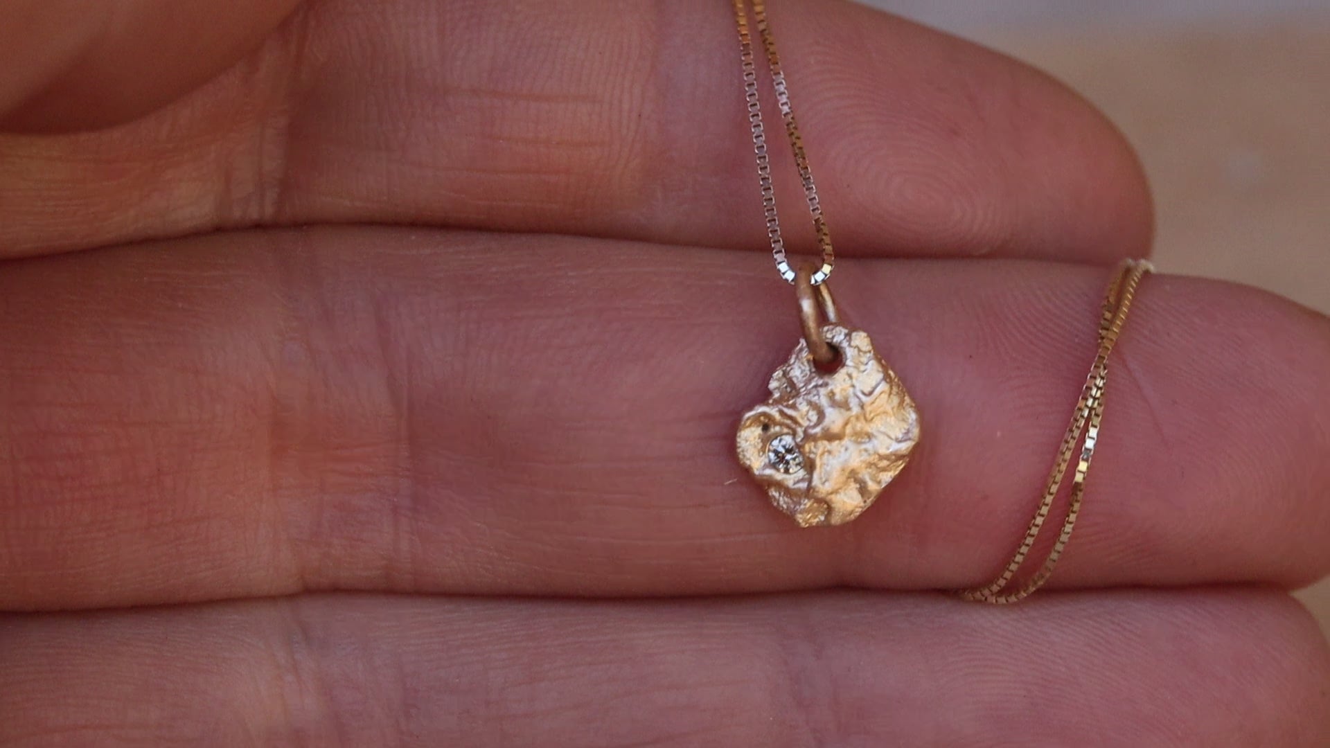 reclaimed diamond ethical textured pendant necklace recycled gold